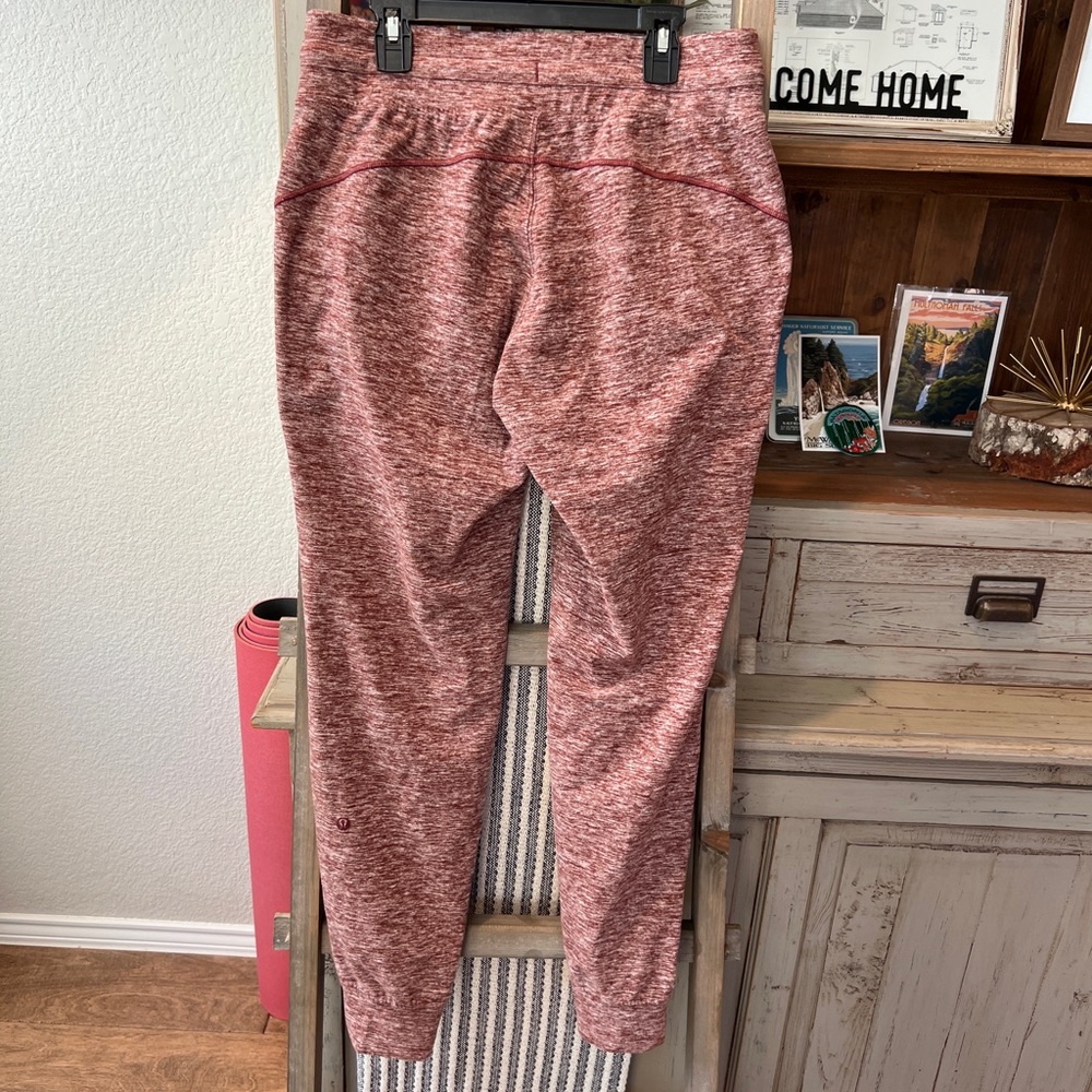 Lululemon women’s Ready to Rulu jogger in heathered Savannah size 6 - Picture 8 of 11